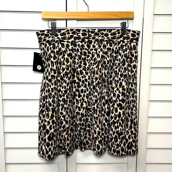 Messini Leopard Print Pleated Stretch A-Line Skirt Size Medium NWT - Picture 5 of 8